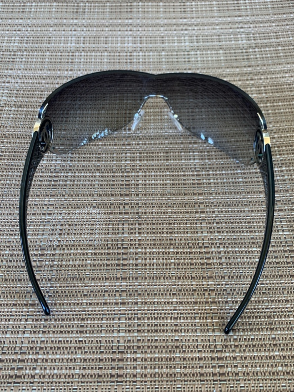 CHANEL Black Shield Sunglasses with Silver Double-C Accents Y2K 
EXTREMELY RARE - Picture 4 of 8
